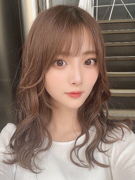 シオ ヘアー デザイン(Sio. hair design) ふんわりなミディアムと明るすぎないベージュ