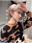ハンサムショート、ミルクティーベージュ、ブリーチカラー