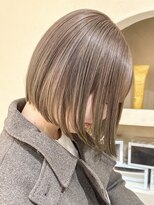 ヒビヲ(HIBIO) ショートボブタッセルボブ切りっぱなしボブハイトーンカラー韓国