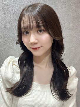 ルームバイシー 新宿(Loom. by Sea) レイヤーカット×ショコラアッシュ【新宿/韓国ヘア/小顔ヘア】