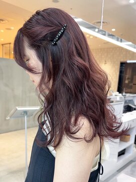 アイティー バイ アルバム 浦和店(IT by ALBUM) ロングおくれ毛美髪韓国ヘア前髪カット_ba521861