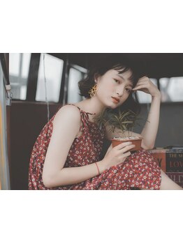 こだわりのカウンセリングで「なりたい」と「似合う」をすり合わせ。