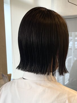 シェル 津山の手店(shel) 20代30代40代大人可愛い切りっぱなしボブ/暗めカラー/秋カラー/