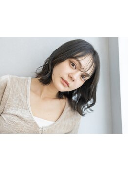 《明大前駅から徒歩2分☆》駅から近いので通いやすい！トレンドを意識したスタイルは“mulah”にお任せ♪