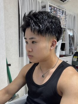 【蛍池駅徒歩1分】初めてでも安心☆似合わせ重視の“やりすぎない”トレンドパーマ♪ビジネスマンにも◎