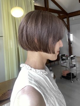 ミッケ(mikke) リップラインボブ×ラベンダーベージュ