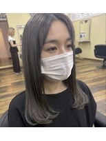 アーシャム(Arsham)&nbsp;たっぷりレイヤーで韓国スタイル　王道グレイアッシュ  久留米