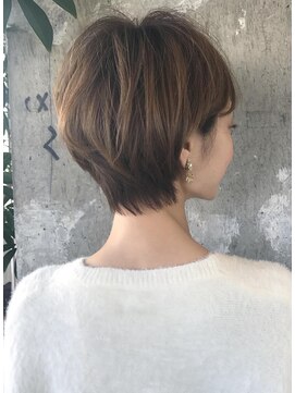 ロビー 表参道(ROBBY) ショートヘア/前下がり/前髪あり/30代・40代/ワンカールパーマ