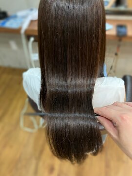 シキ(Shiki) まとまる艶髪スタイル×髪質改善