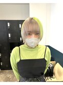 ブリーチ2回ホワイトミルクティー×ネオングリーンstylist聖斗