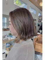 レポ(LEPO) 切りっぱなしボブとシークレットハイライト