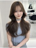 レイヤーカット×オリーブグレージュ