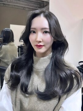 ニトバイアンキシム(nit by ahnkism) 韓国風レイヤーカット顔まわりくびれオルチャン堀江