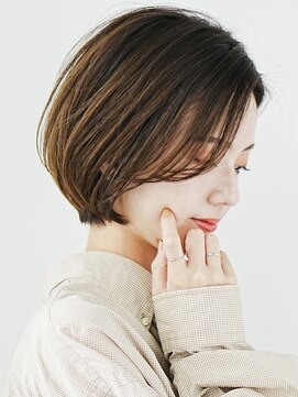前下がりショート・ボブ/絶壁解消/前髪あり/40代/30代/外ハネ