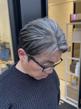 バース 梅田中崎町店(BIRTH) 50代40代白髪ぼかしシルバーメッシュバレイヤージュ