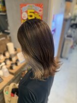 アトリエナガノツー 千葉富士見店(atelier nagano 2) シルバーインナーカラー×外はねスタイル【千葉/千葉中央】
