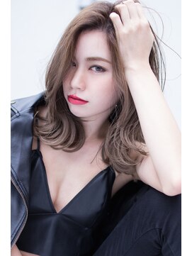 イロドリ ヘアーデザイン(IRODORI hair design) IRODORI  フォギーベージュ×伸ばしかけボブ 【西尾一寛】