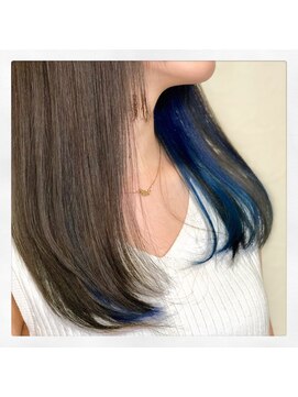 ユイテ 新河岸店(yuite) セミロングヘア　インナーカラー　ブルー