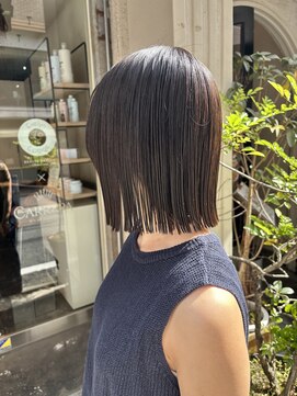 エヴリンアンドペイジ(Evelyn&paige) 切りっぱなしbob