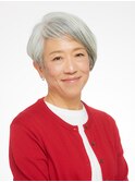 【えがお美容室】60代グレイヘアの方に◎骨格補正ショート