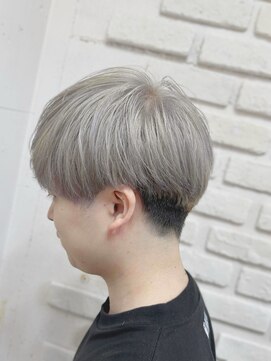 ビランチェ 池袋(bilancia) 韓国マッシュ シースルーマッシュ ツーブロック 刈り上げ