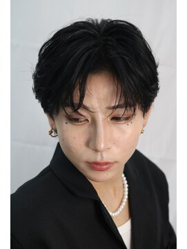 ステージ(STAGE) ダウンパーマ　ニュアンスパーマ　センターパート