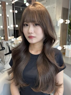 ロール 博多(Role) ミディアムヘア/暗めカラー/デザインカラー/透明感カラー