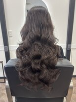 ロア 熊本(LOA)&nbsp;コテ巻き風パーマ　くっきり高め