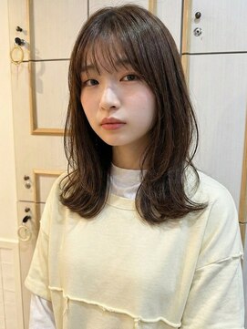 ネオリーブ チロル 横浜西口店(Neolive CiroL.) 20代30代40代小顔レイヤー/暗めカラー/デザインカラー