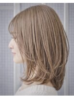 エレガンスモア(elegance MORE) 赤み消しカラー