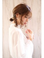 エストレーラ(estrela)&nbsp;『estrela』大人可愛い透明感シニョン