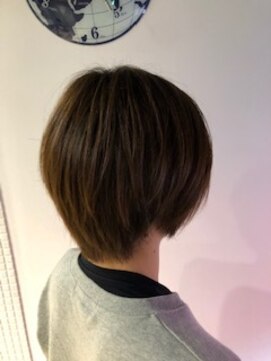 スタジオ アルファプラス 日暮里店(studio α+) 前下がりレイヤーショート♪【スタジオアルファプラス日暮里】