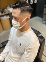 フランクスバーバー アンド ビアークラブ(FRANK'S BARBER and BEER CLUB)&nbsp;七三オールバックスキンフェードかき上げサイドパートショート