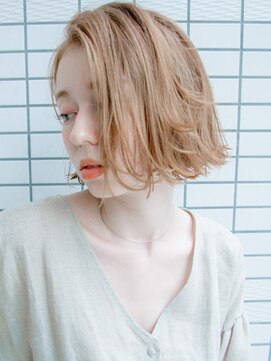 ルティア(Lutia) 安定の王道人気切りっぱなしボブ