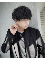 シン(syn) ショートマッシュ スパイラルパーマ