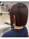 チョコレートブラウン × 切りっぱなしボブ