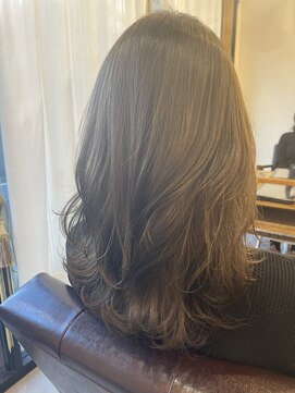 レイリー(LAiLy) 大人女子レイヤースタイル×モカグレージュ◎