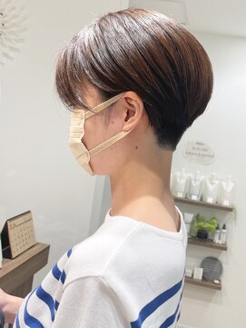 ピルボックス(PILL BOX) 耳掛けショート/刈り上げ/マッシュ/ベリーショート