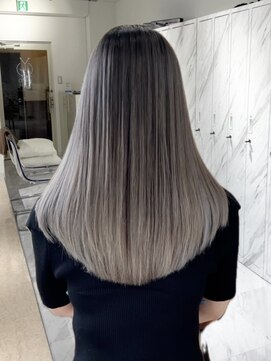 ヨロ 上野(YOLO) ハイライトカラーミルクティーベージュレイヤーカット