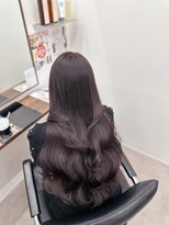 ユニックウメキタ(unique UMEKITA)&nbsp;赤髪とスーパーロング　韓国巻きスタイル　10代/20代/30代