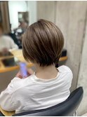 ショートボブ