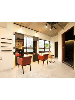 親身に相談にのって一緒になって考えてくれるプライベートサロン☆街中にありながら、ゆっくりできる空間♪