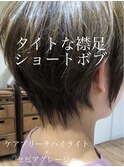 ヘアドネーションでイメチェン！襟足タイトなショートボブ3