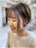 20代シースルーバングハイライトオリーブカラーショートボブ