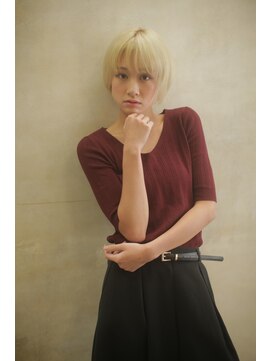 リーオオサカ(Lee Osaka) 【Lee Osaka】ハンサムショート×ミルクティーカラー/新出奈津樹