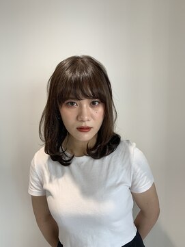 インフィニティ 新富町(Infinity) 【ふんわりミディアム】内巻きミディアム