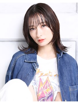 トロン(tronc) 大人可愛い２０代３０代４０代小顔クールミディ 外ハネC6