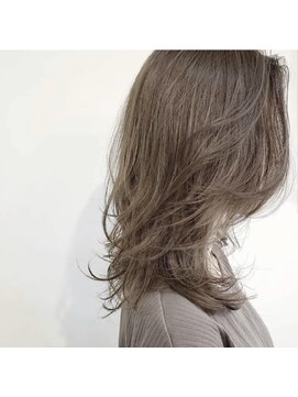 エストアール フクオカ 福岡博多店(est-r. Fukuoka) 大人ゆるミディレイヤー