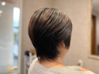 ニティ(nithi)の写真/お客様の髪質に合わせた薬剤選定でしっかり染めるのはもちろん色味を楽しむ艶カラー。上品な仕上がりへ＊