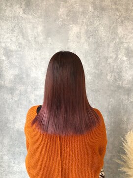 ヘアアンドメイク ムーア(Muuua) ボルドーピンク